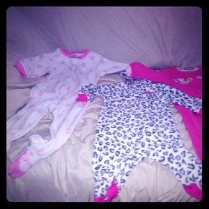 3 pc lot of baby sleepers 9m 18m mommy & Daddy.